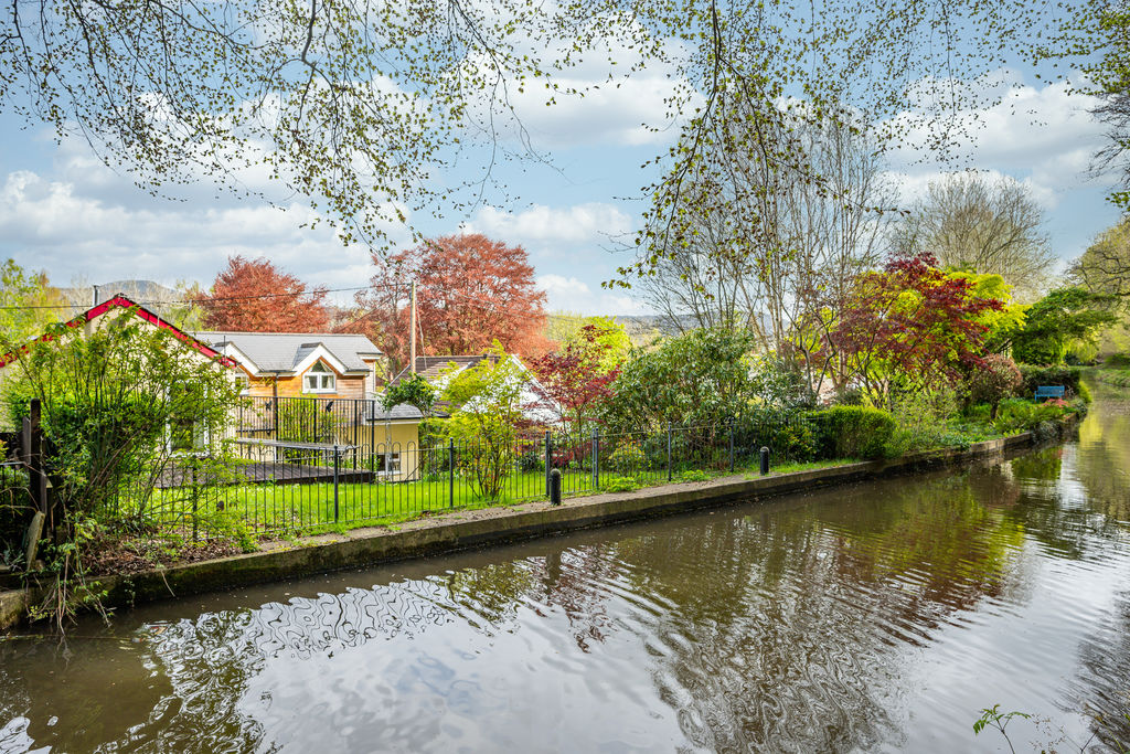 Canal and Rear Elevation- click for photo gallery